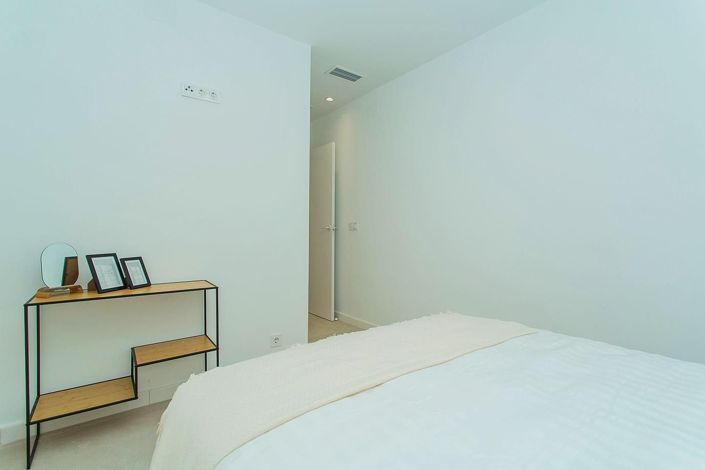 Image No.38-2 Bed House for sale