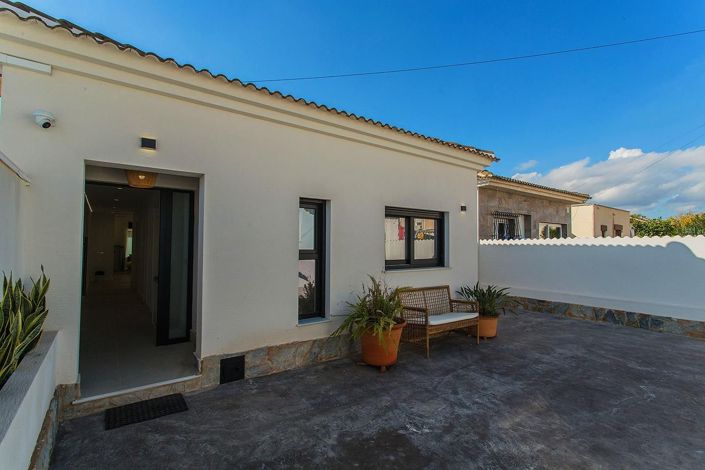 Image No.48-2 Bed House for sale