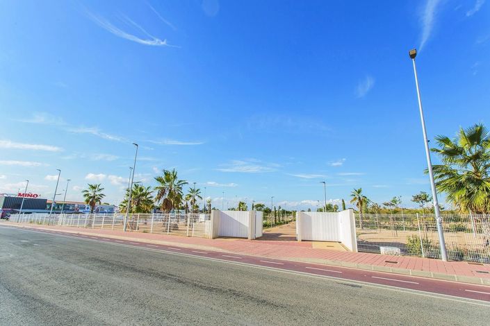 Image No.50-2 Bed House for sale