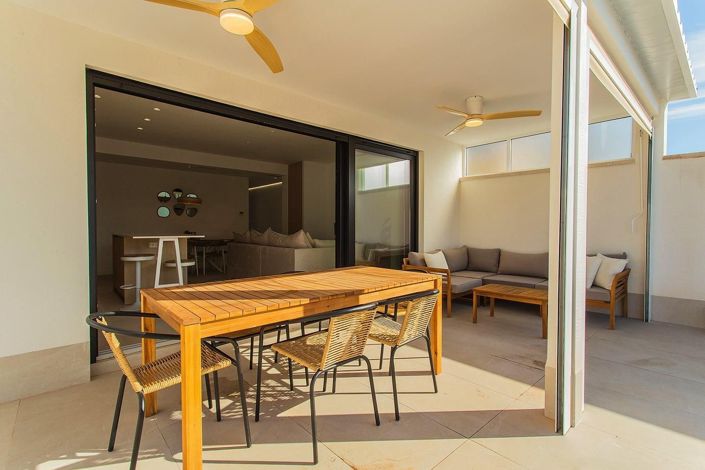 Image No.6-2 Bed House for sale