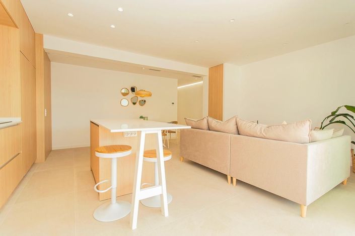 Image No.7-2 Bed House for sale
