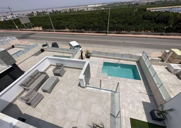 Image No.4-3 Bed Villa for sale