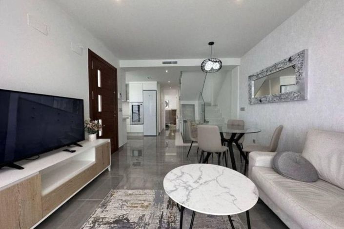Image No.5-3 Bed Villa for sale