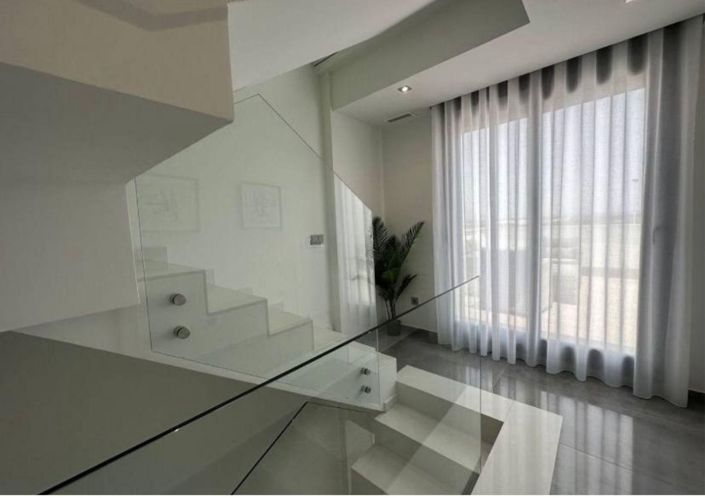 Image No.6-3 Bed Villa for sale