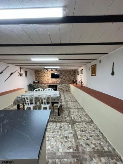 Image No.11-2 Bed House for sale