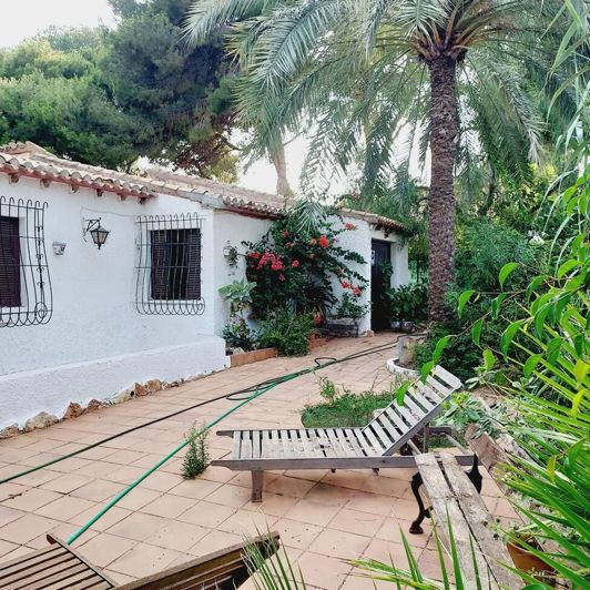 Image No.3-Villa de 4 chambres à vendre à Orihuela Costa