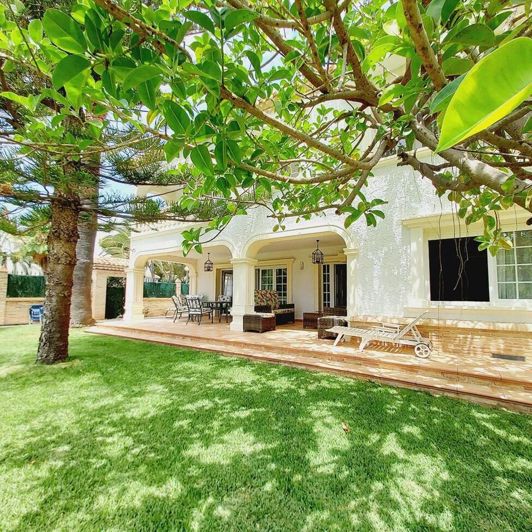 Image No.5-7 Bed Villa for sale