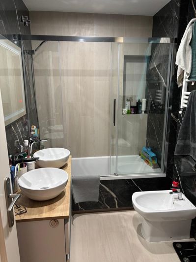 Image No.20-3 Bed Apartment for sale