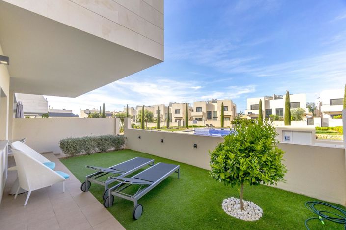 Image No.18-2 Bed Apartment for sale
