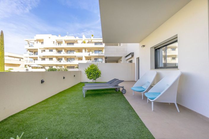Image No.20-2 Bed Apartment for sale