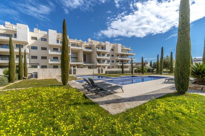 Image No.25-2 Bed Apartment for sale