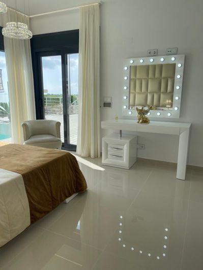 Image No.14-5 Bed Villa for sale