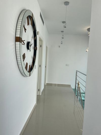 Image No.40-5 Bed Villa for sale