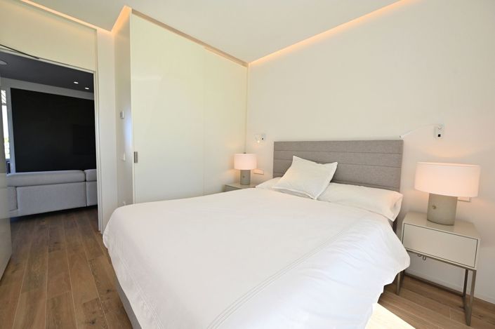Image No.7-3 Bed Apartment for sale