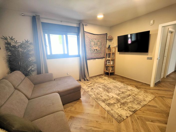 Image No.48-5 Bed Villa for sale