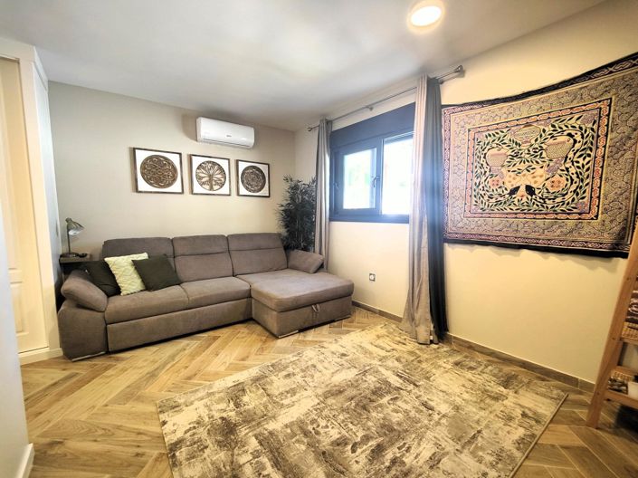 Image No.49-5 Bed Villa for sale