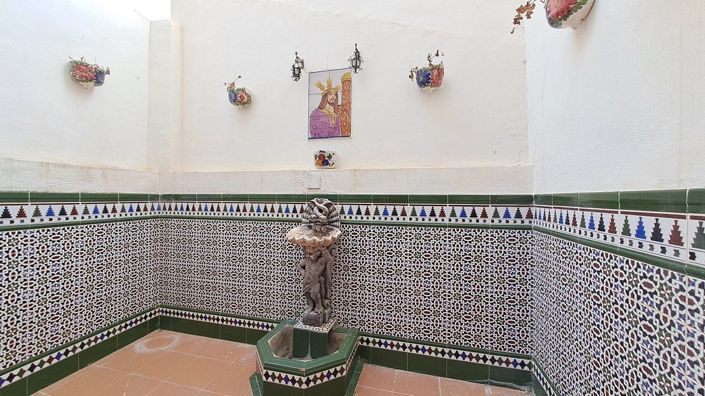 Image No.19-5 Bed Apartment for sale