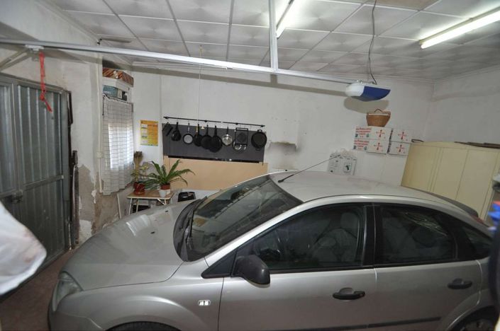 Image No.16-4 Bed House for sale