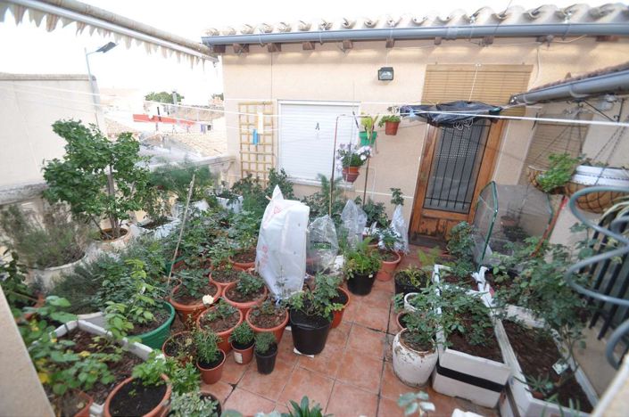 Image No.18-4 Bed House for sale
