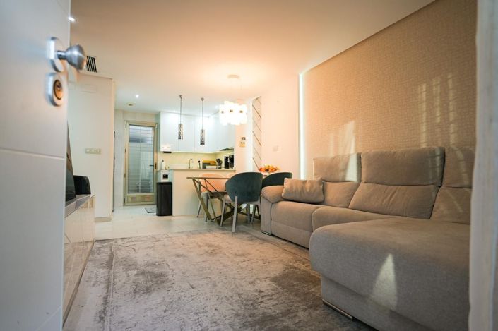 Image No.13-3 Bed House for sale