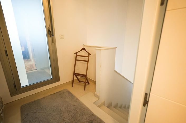 Image No.41-3 Bed House for sale