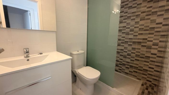 Image No.14-3 Bed Apartment for sale