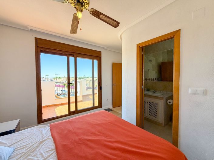 Image No.26-3 Bed Villa for sale