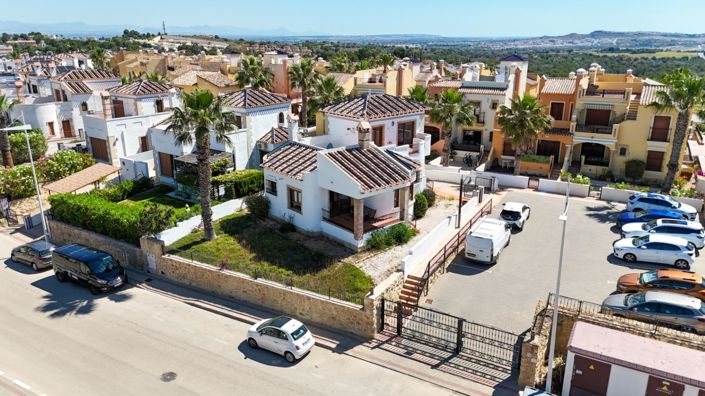 Image No.44-3 Bed Villa for sale