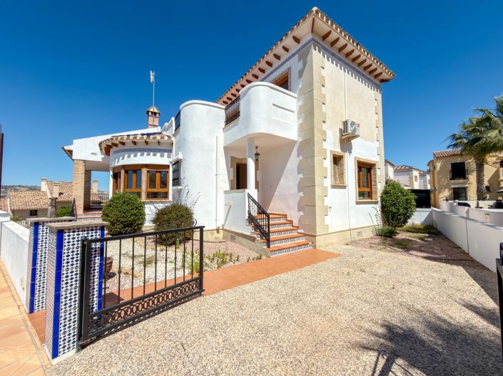 Image No.5-3 Bed Villa for sale