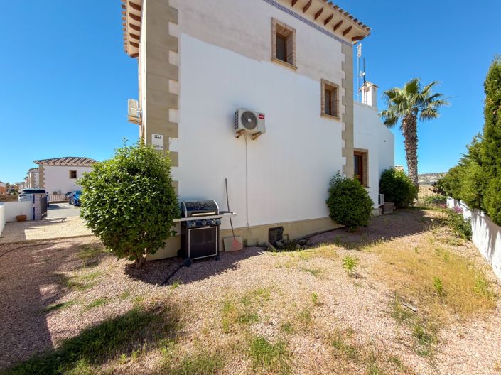 Image No.6-3 Bed Villa for sale