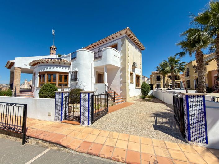 Image No.7-3 Bed Villa for sale