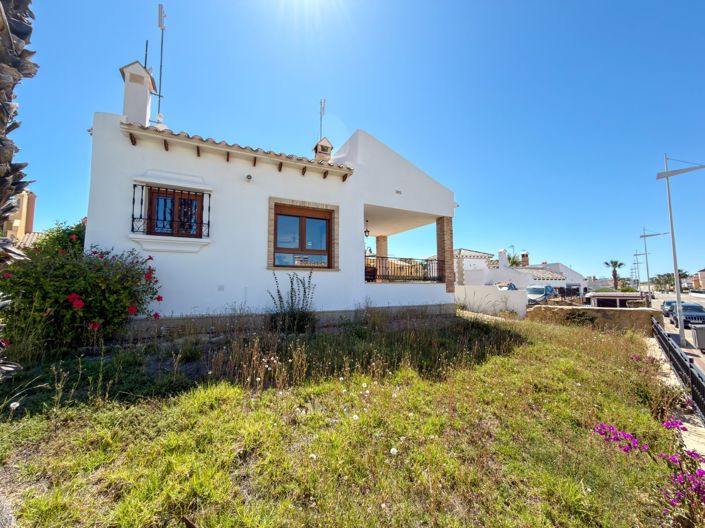 Image No.8-3 Bed Villa for sale