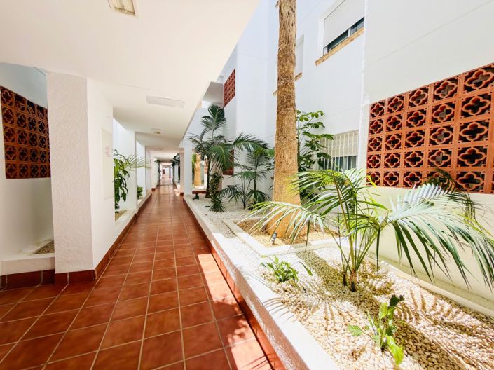 Image No.27-2 Bed Apartment for sale
