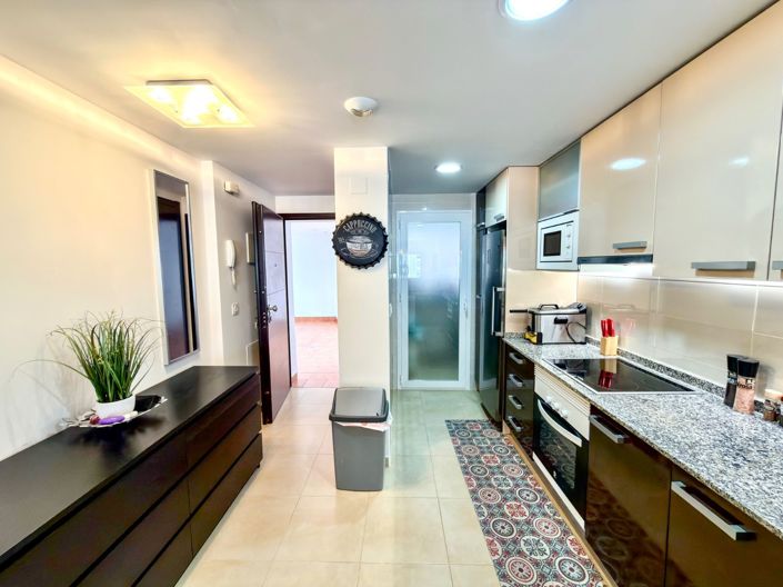 Image No.32-2 Bed Apartment for sale