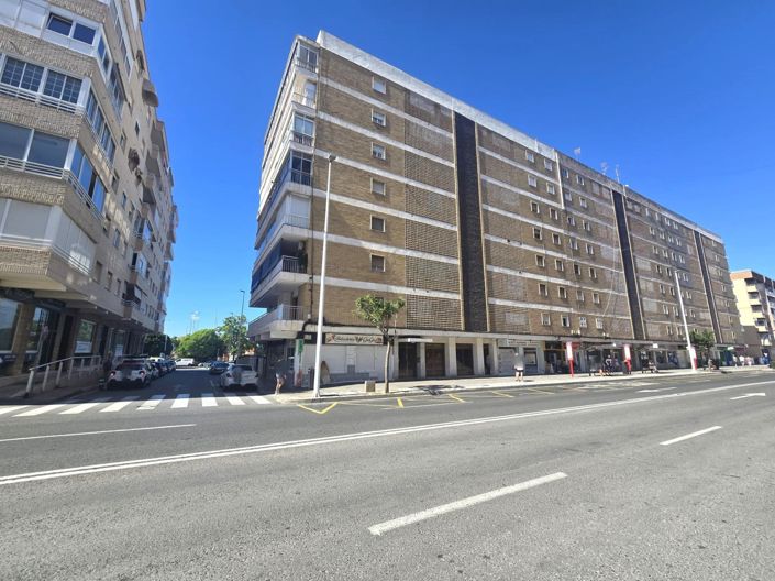 Image No.38-3 Bed Apartment for sale