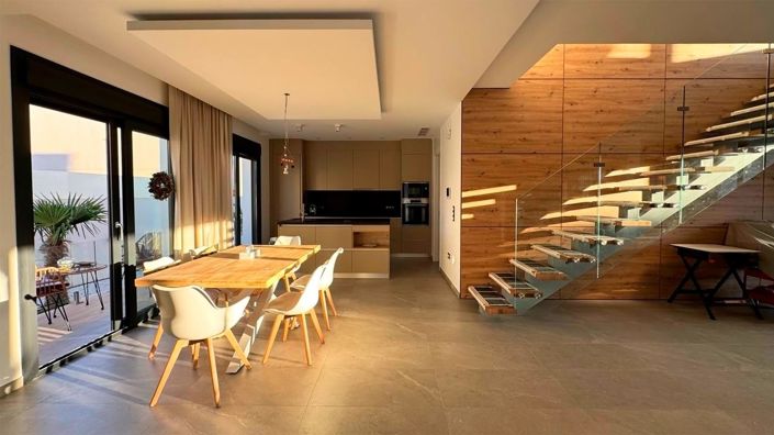 Image No.24-4 Bed Villa for sale