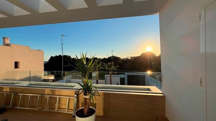 Image No.26-4 Bed Villa for sale