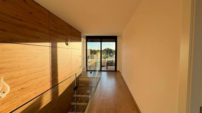 Image No.39-4 Bed Villa for sale