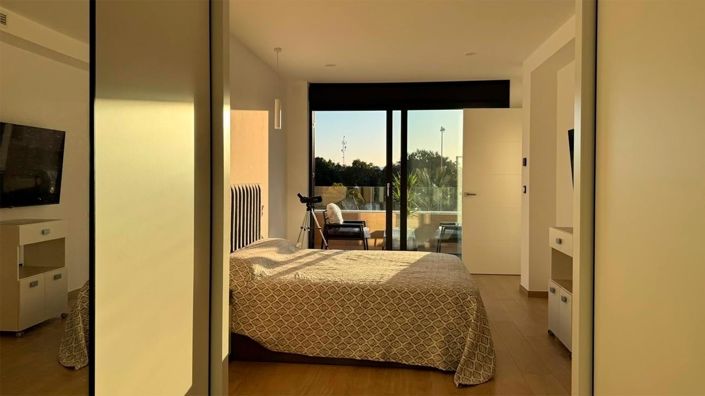 Image No.48-4 Bed Villa for sale