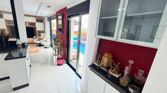 Image No.13-3 Bed Villa for sale