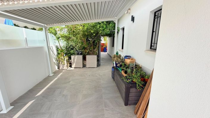 Image No.8-3 Bed Villa for sale