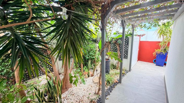Image No.9-3 Bed Villa for sale