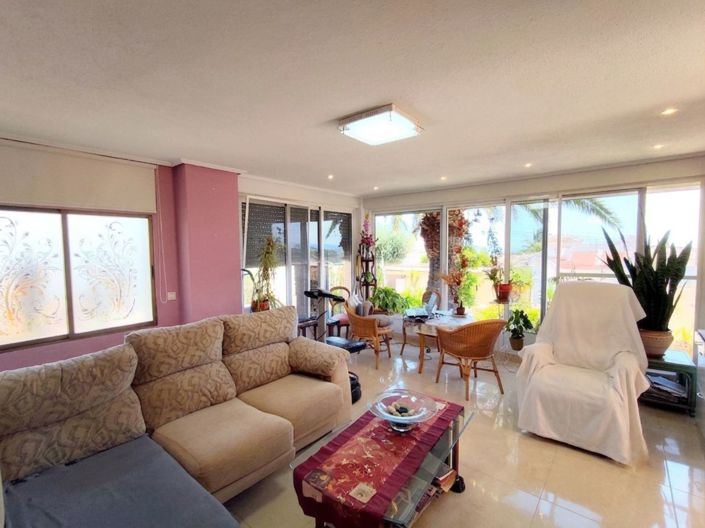 Image No.10-3 Bed Villa for sale