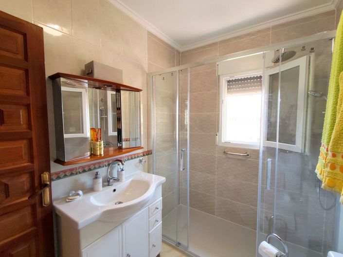 Image No.22-3 Bed Villa for sale