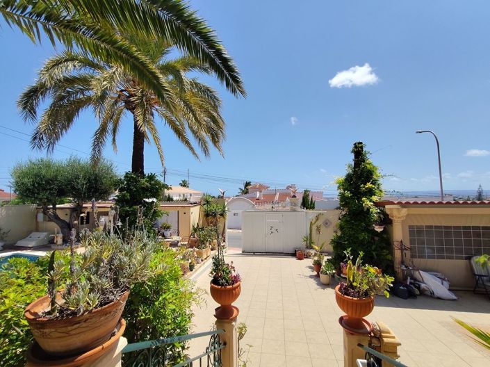 Image No.6-3 Bed Villa for sale