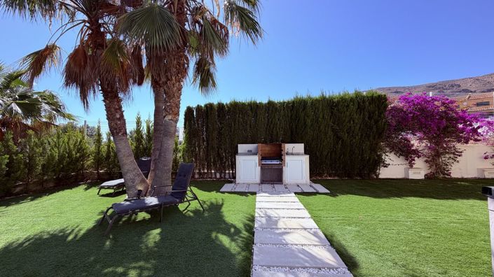 Image No.11-4 Bed Villa for sale