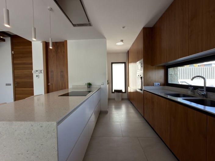 Image No.13-4 Bed Villa for sale