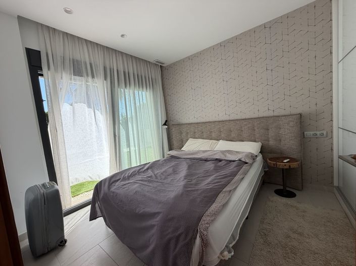 Image No.18-4 Bed Villa for sale