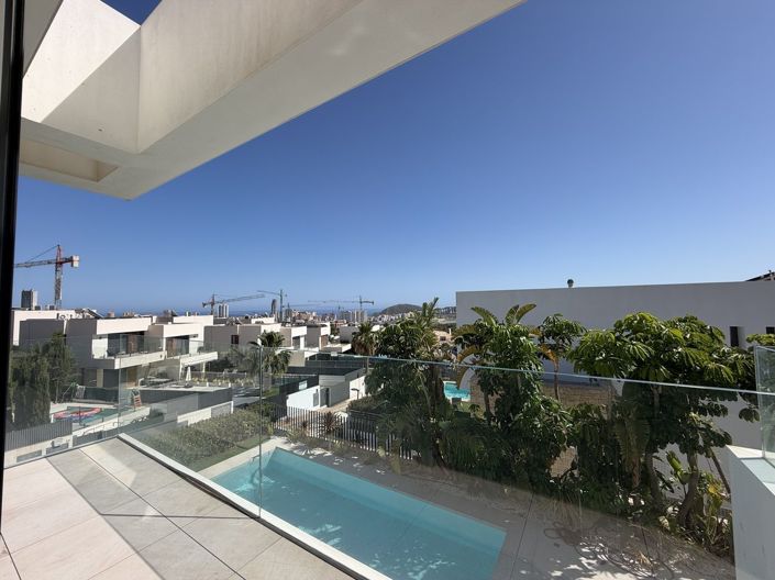 Image No.25-4 Bed Villa for sale