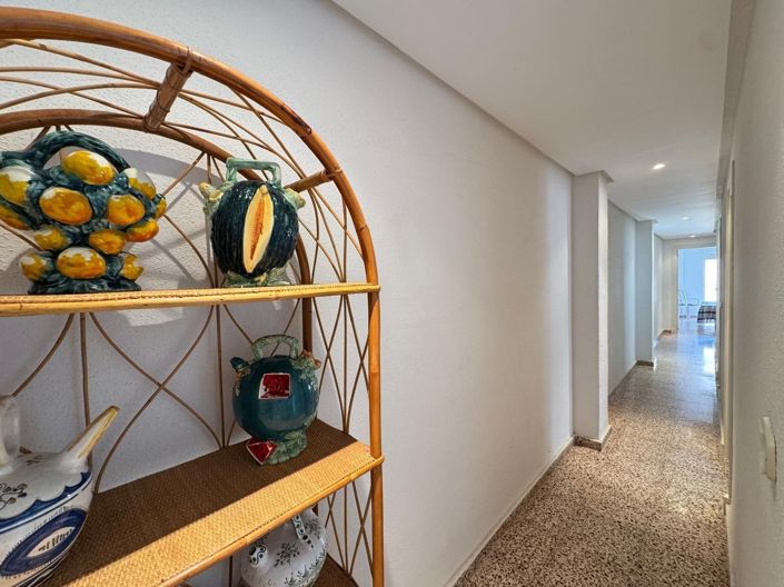 Image No.20-3 Bed Apartment for sale